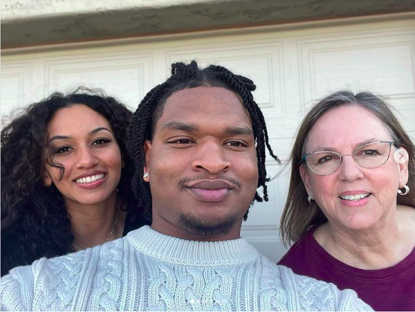 Grandma's Accidental Text With Teen Started Thanksgiving Tradition Tha ...