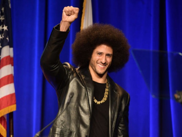 Kaepernick Blasts ‘US Government’ for Stealing from ‘Indigenous People’ at ‘Unthanksgiving Day’ Ceremony